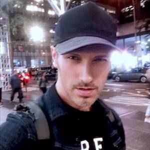 Meet your Posher, Serge